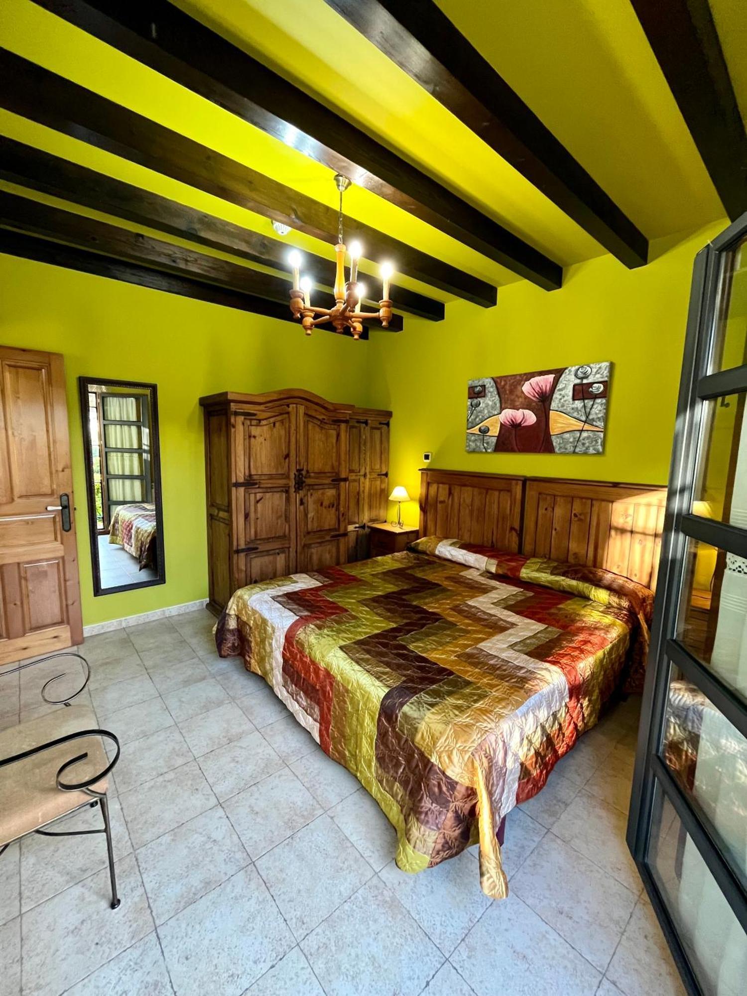Apartamentos Turisticos Paseo De La Alameda Villaviciosa  Exterior photo